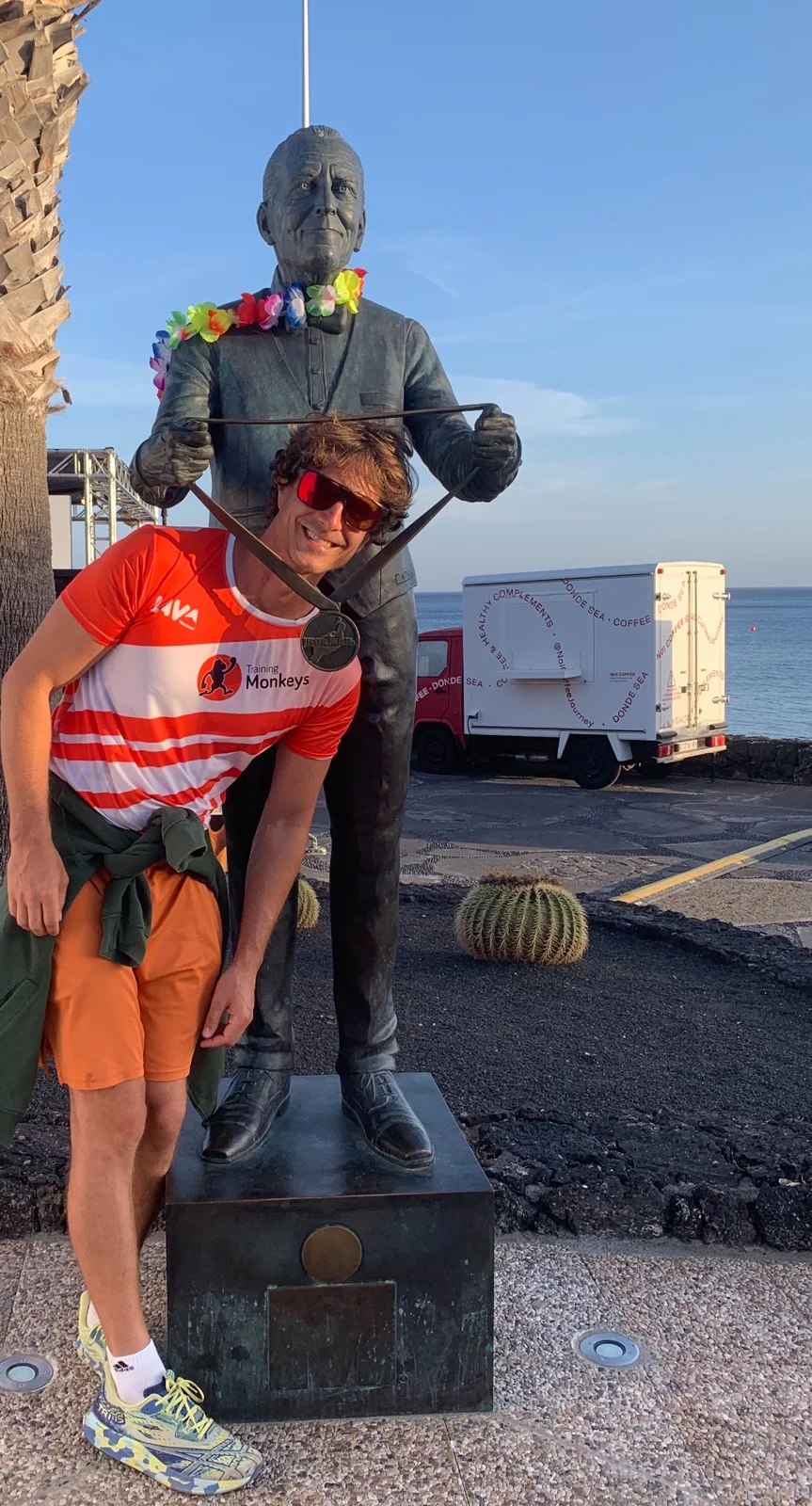 Andreas Wendl con la camiseta de Training Monkeys